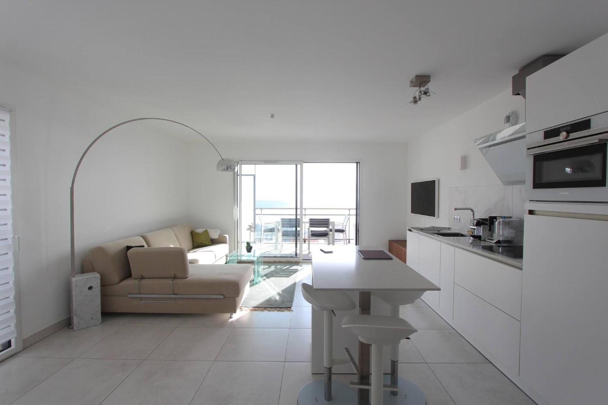 Apartment Luxurious Monaco&seaview, Infinitypool&parking