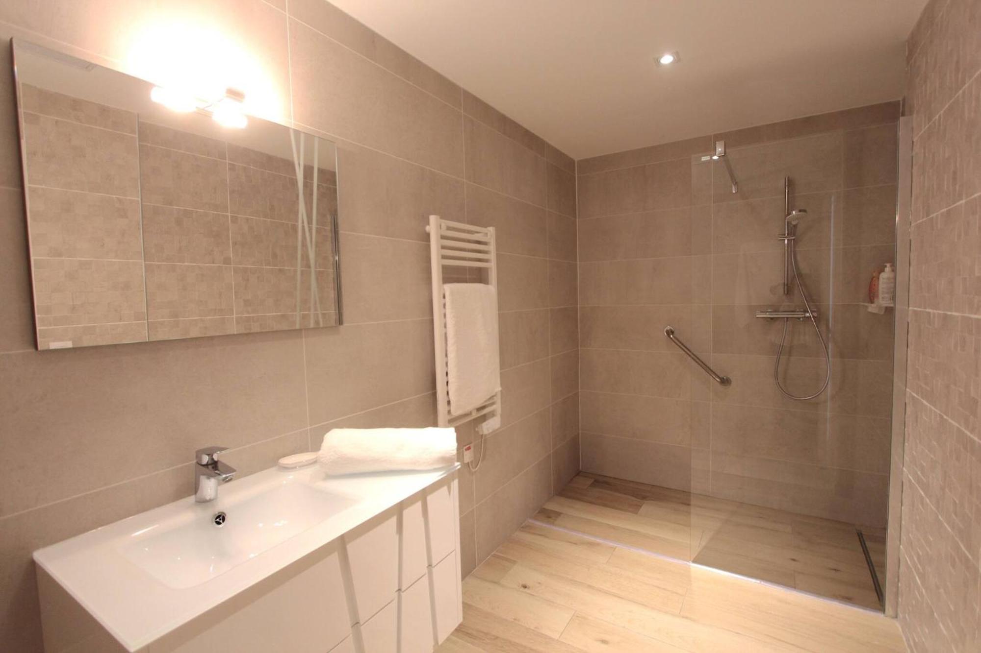 Apartment Luxurious Monaco&seaview, Infinitypool&parking